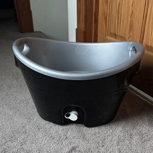 Igloo Black/Gray 20-Quart Party Bucket Ice Cooler